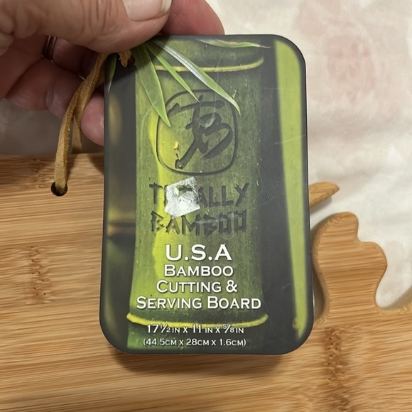 USA Bamboo Cutting & Serving Board NWT - Picture 2 of 8